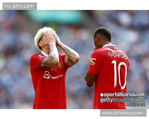 利物浦与车路士激战正酣谁将赢得英超巅峰对决的荣耀